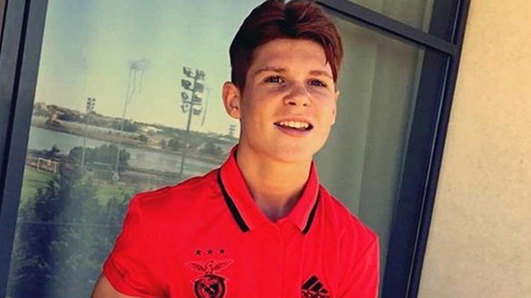 OFICIAL: Benfica contrata jovem promessa húngara