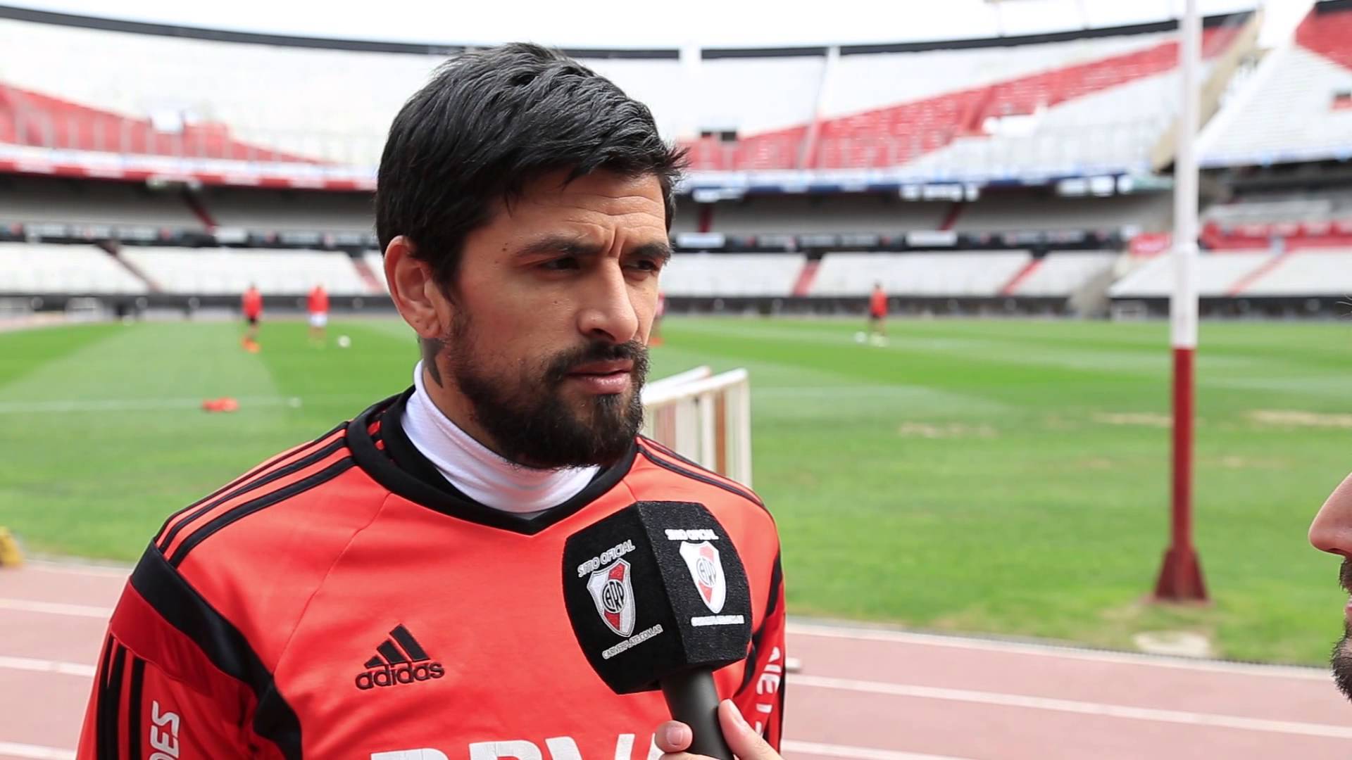 Lucho González muito perto do Atlético Paranaense