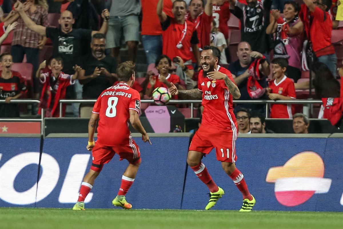 Benfica derrota SC Braga e já é líder isolado