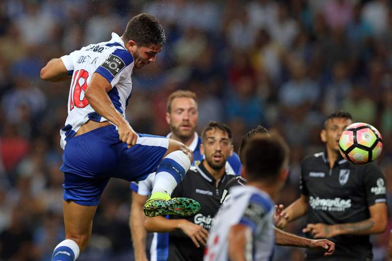 FC Porto vence de forma expressiva na recepção ao Vitória