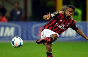 Emanuelson assina pelo Sheffield Wednesday