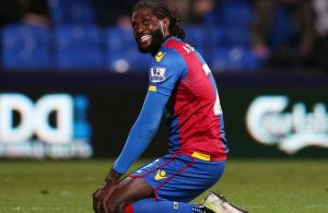 As insólitas exigências de Adebayor para assinar pelo Lyon