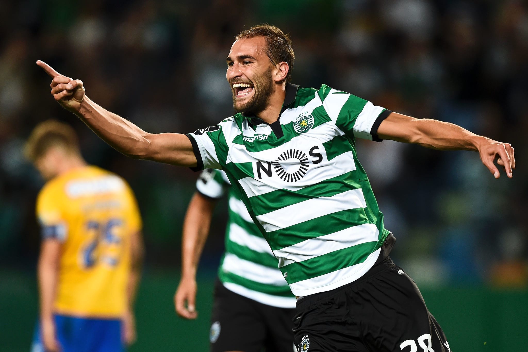 Bas Dost explica como Jorge Jesus comunica com ele