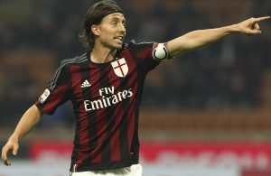 Prandelli deseja Montolivo para o seu Valência