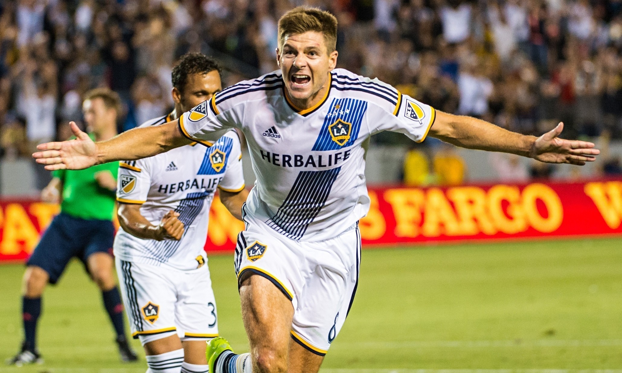 OFICIAL: Gerrard abandona o LA Galaxy