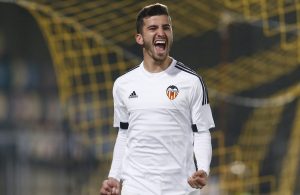 Guardiola pretende Gayá no Manchester City