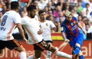 Barcelona vence Valência no último suspiro