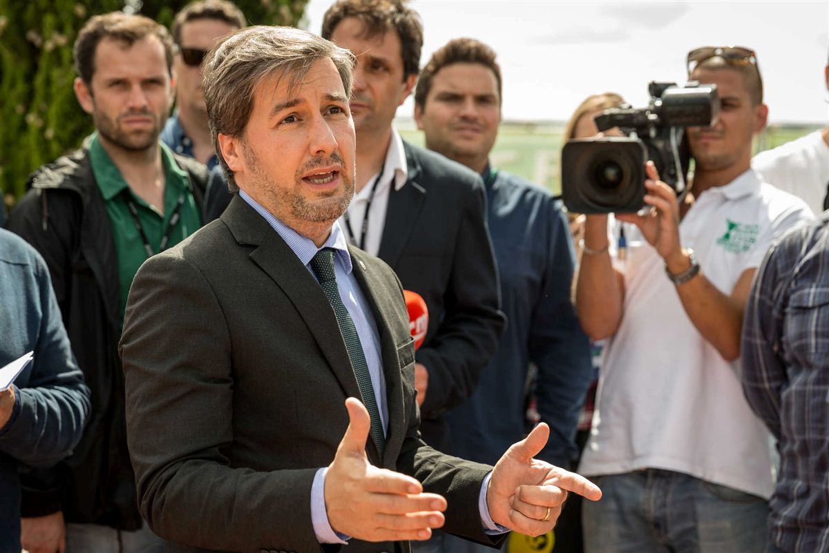 “Vamos parar com essa história dos 18 campeonatos”