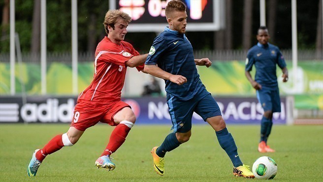 Rui Jorge chama internacional sub-19 por França