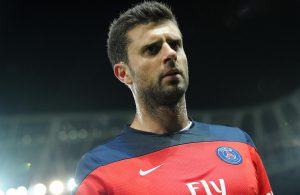 Thiago Motta renova com o PSG