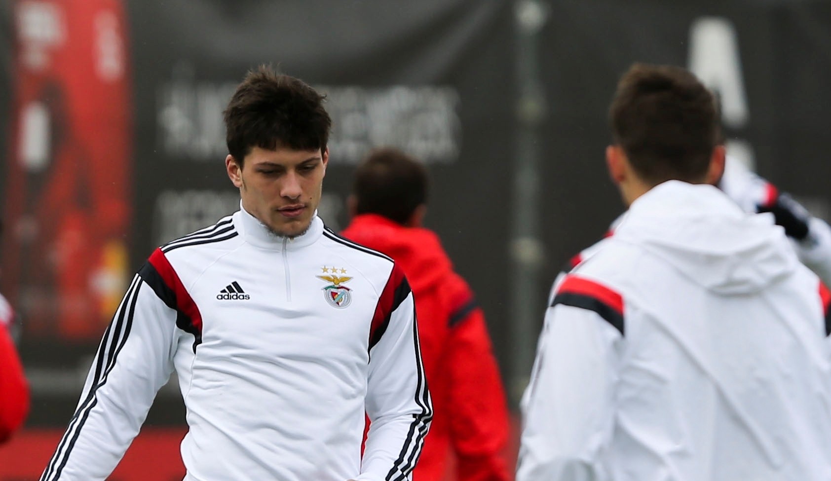 Paulo Sousa quer contratar jogador do Benfica B