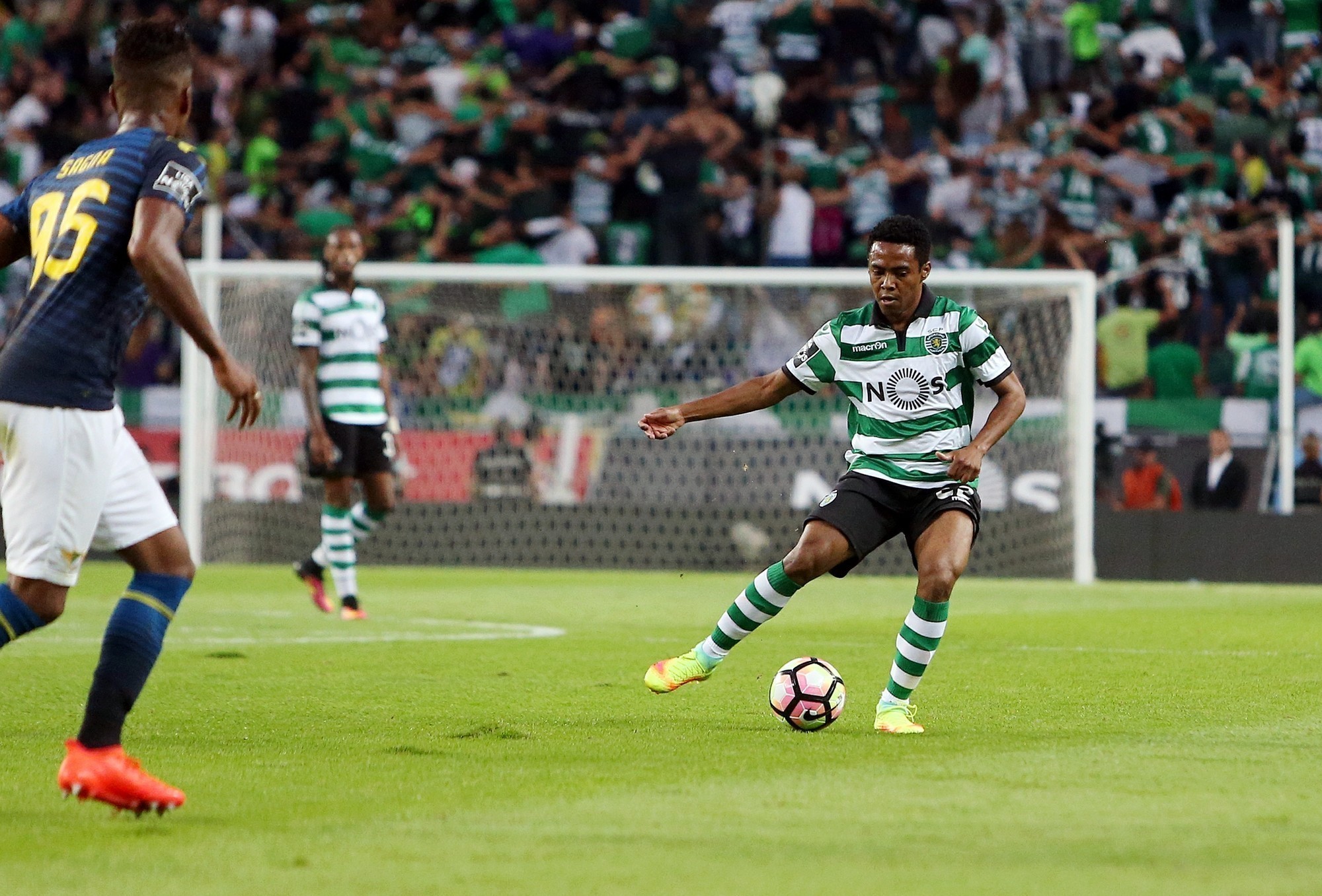 Elias reforça Atlético Mineiro