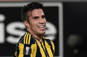 Não passou de um grandíssimo susto, Van Persie já veio descansar os adeptos