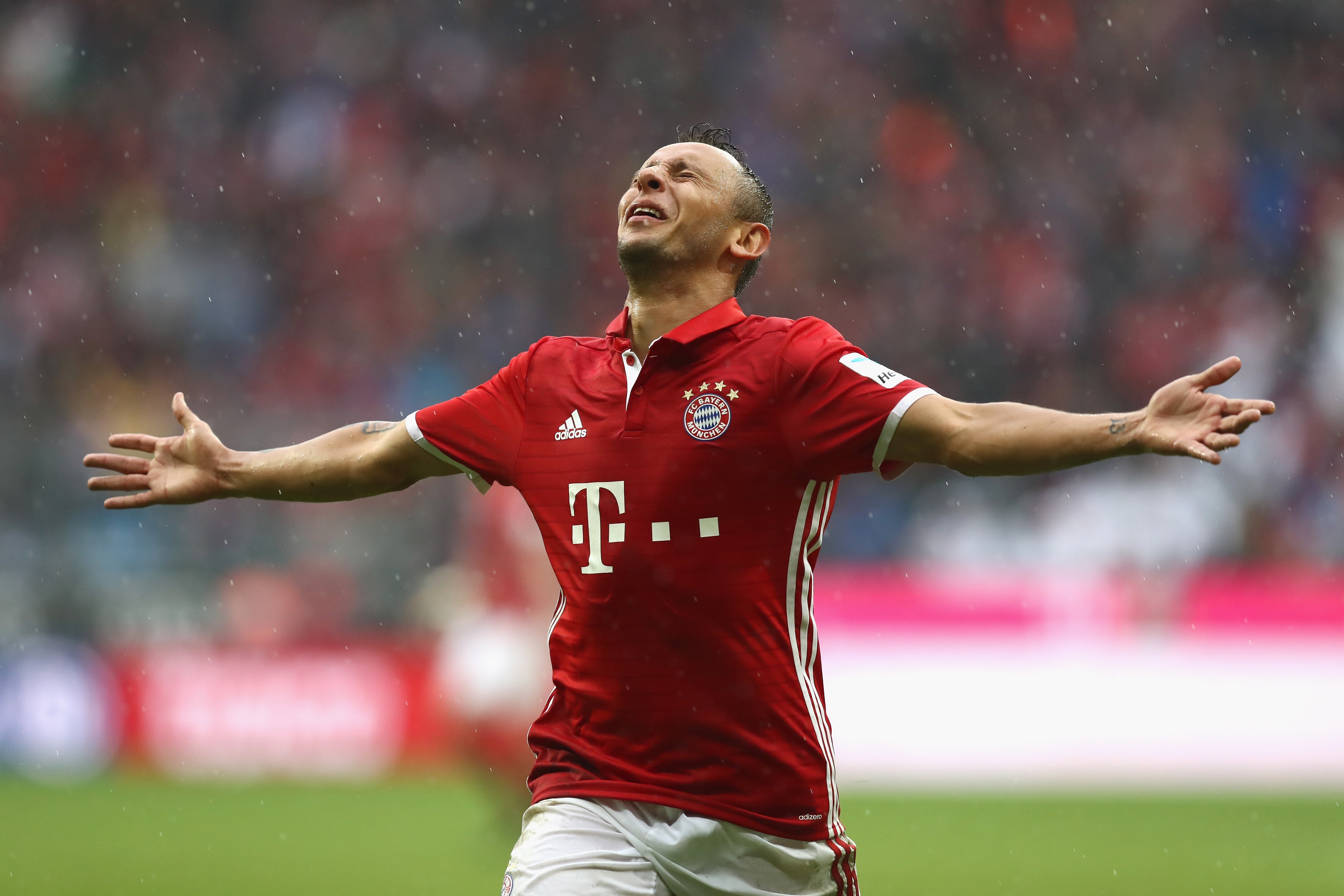 Rafinha renova com o Bayern até 2018