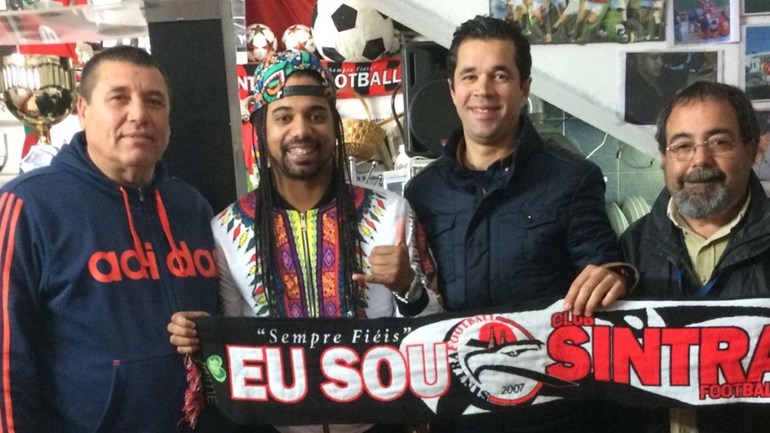 OFICIAL: Fábio Paim de regresso ao futebol português