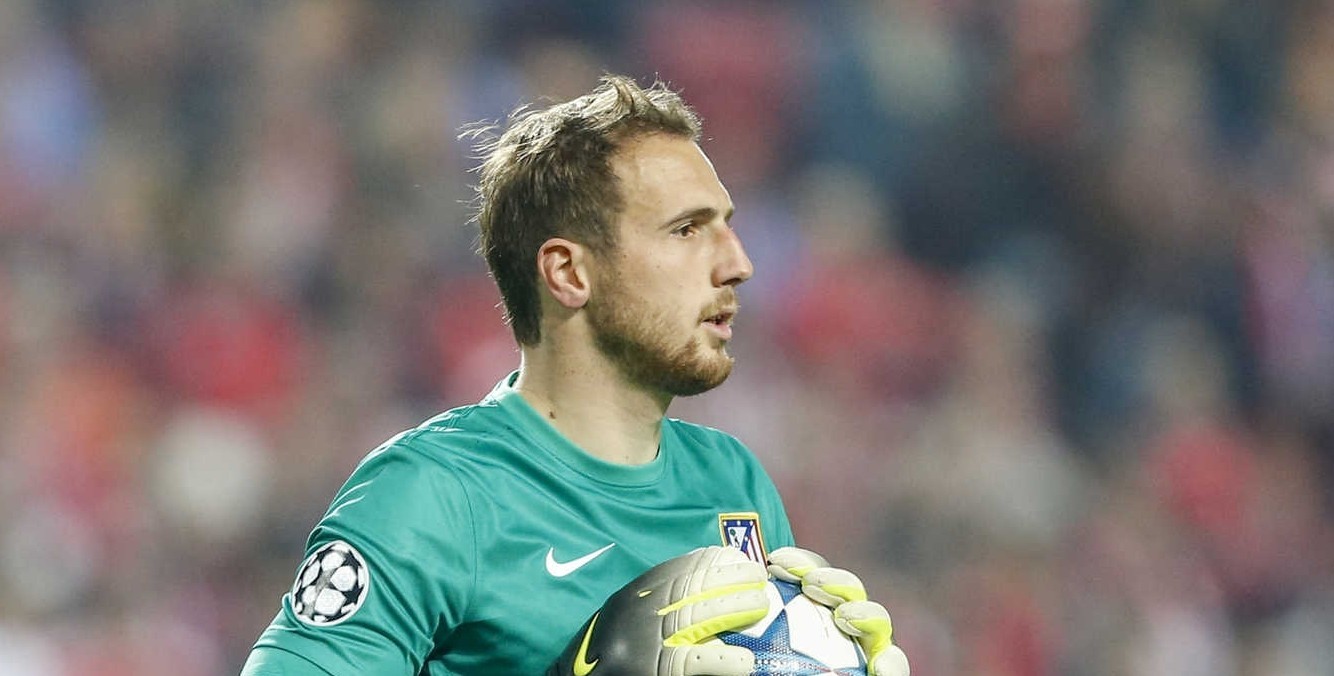 Oblak volta a ser titular dois meses e meio depois da lesão