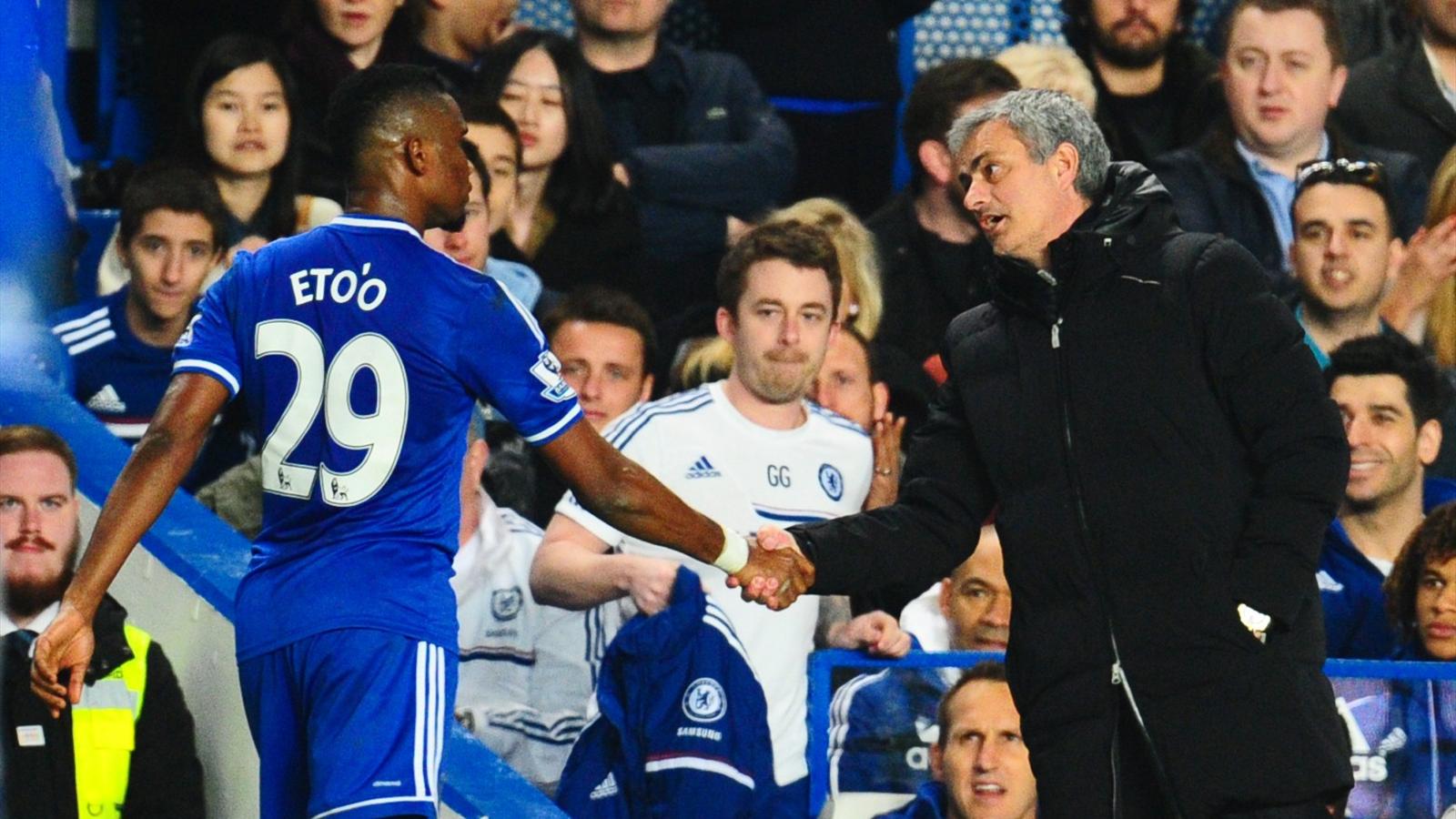 “Não se pode estar sempre a defender, futebol não é isso”