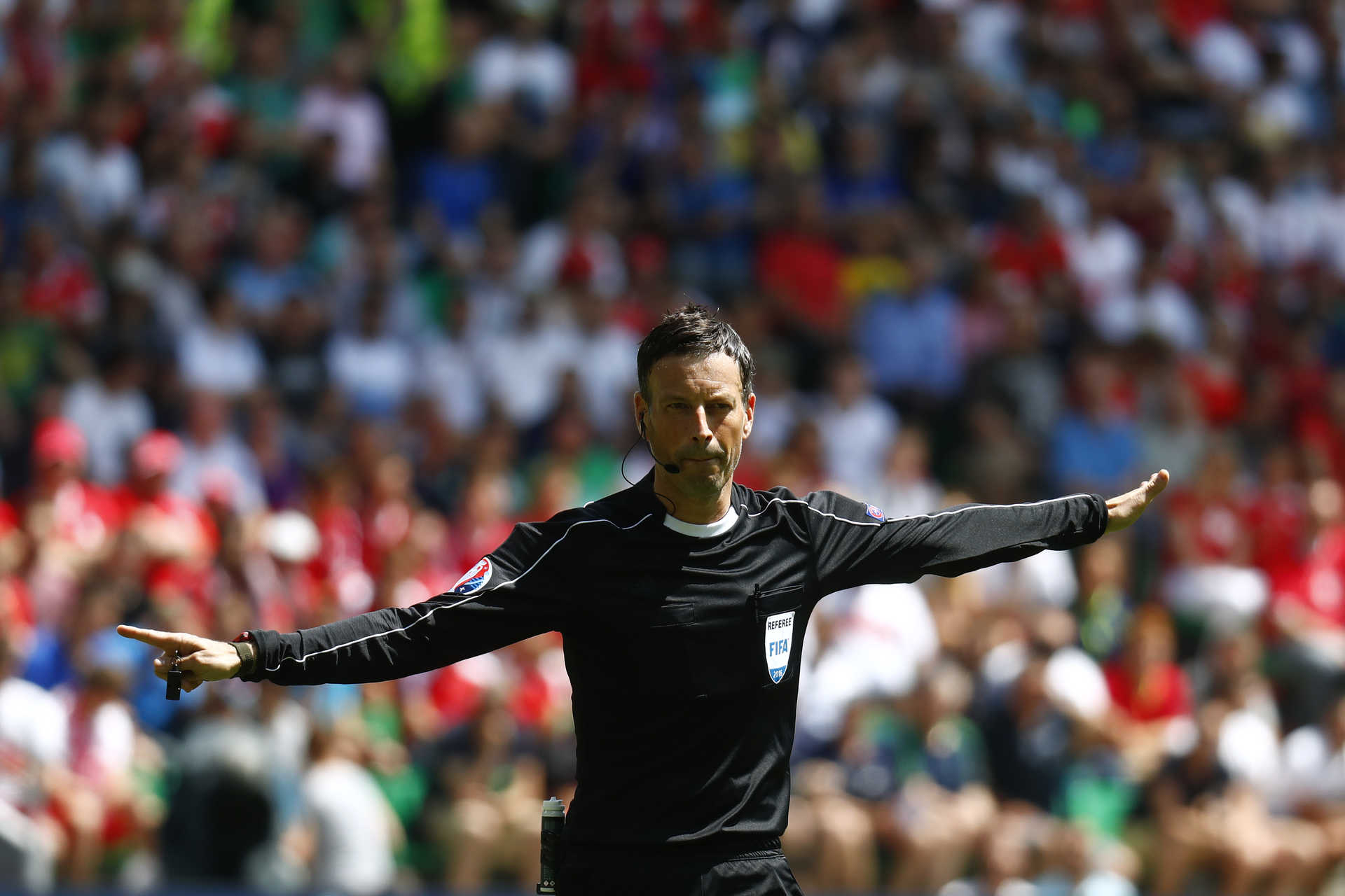 Melhor árbitro do mundo assume que pode rumar à liga chinesa