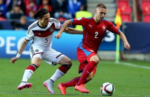 Benfica interessado na contratação de promissor lateral alemão