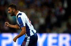 Adrián López emprestado ao Villarreal