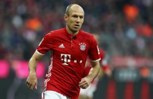 Arjen Robben renova com o Bayern