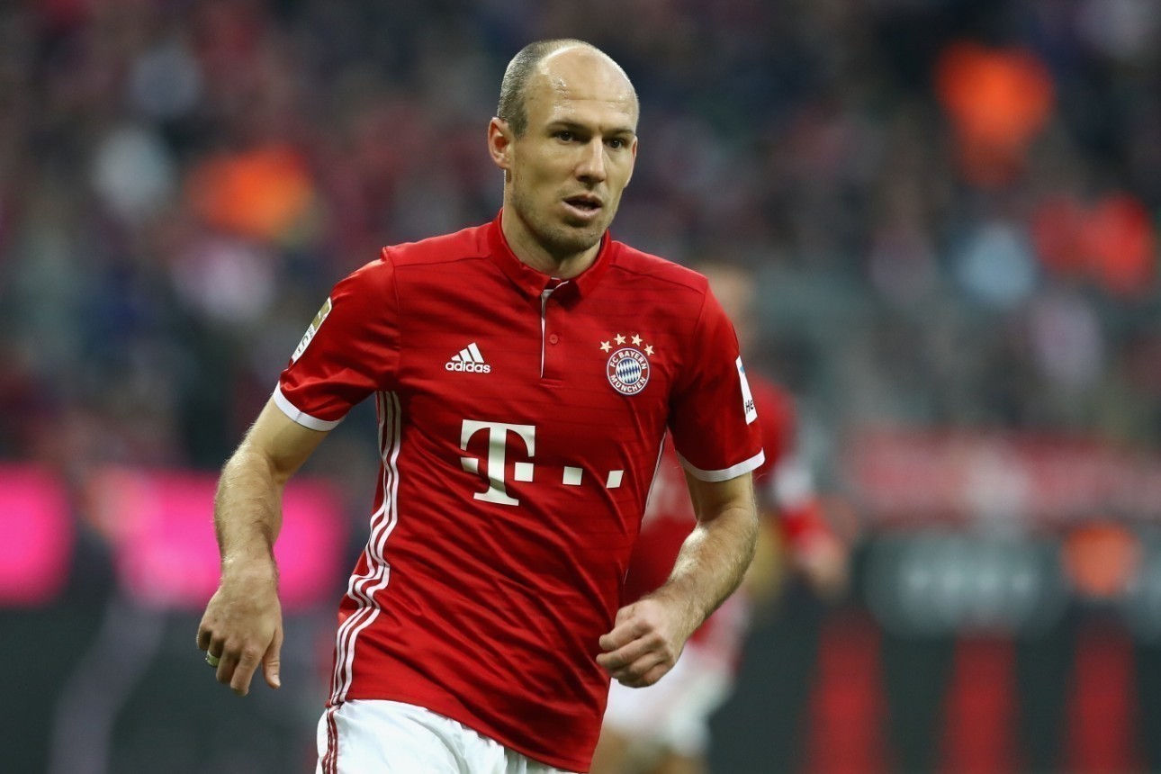 Arjen Robben renova com o Bayern