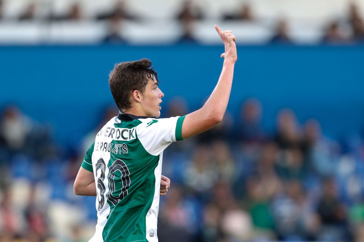 Depois de Elias, o Atlético Mineiro avança por médio do Sporting