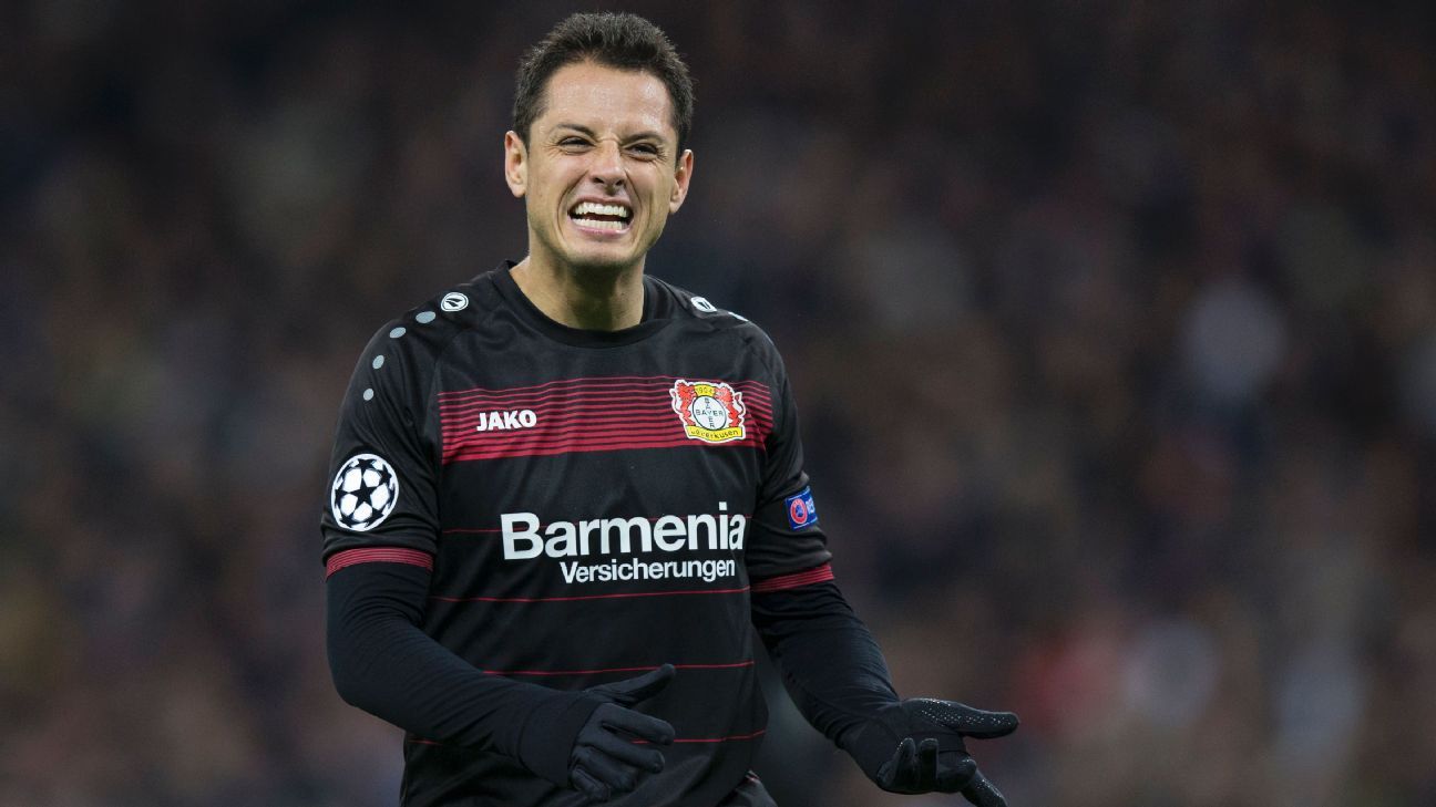 Chicharito regressa aos golos 1455 minutos depois