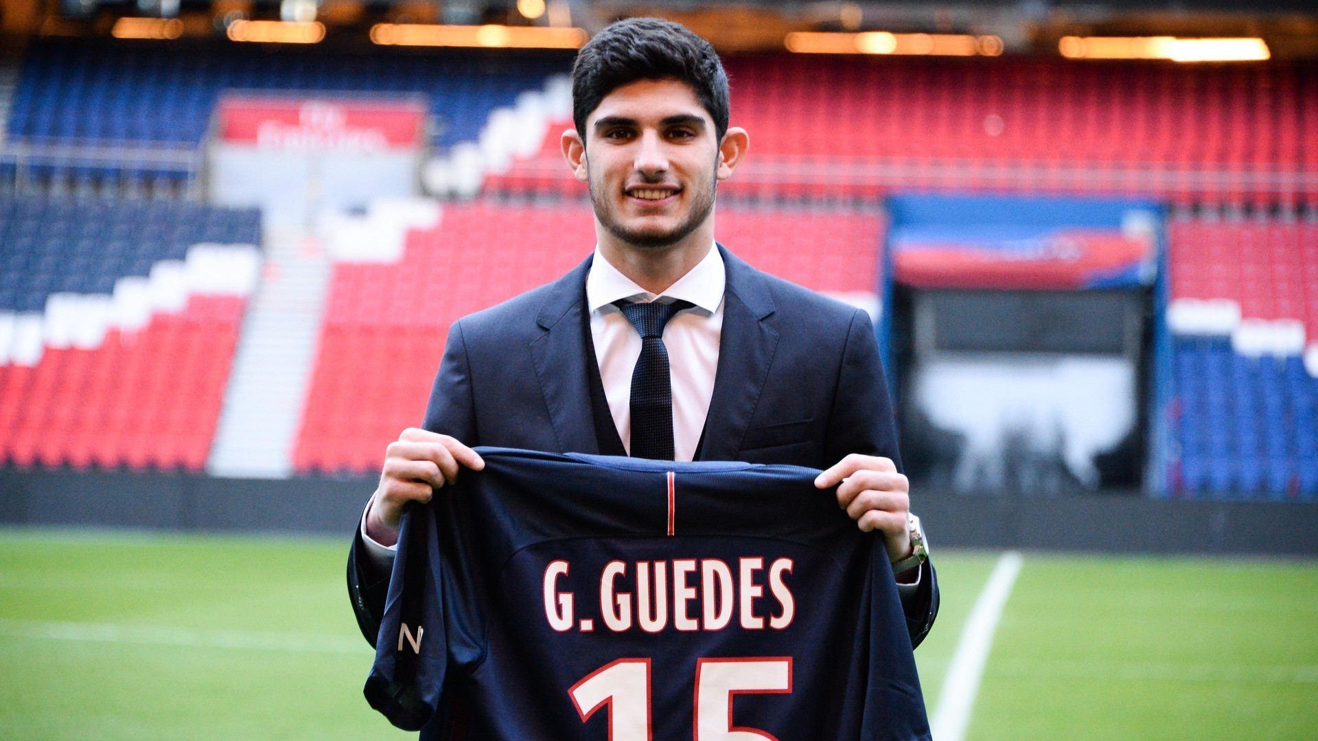 Venda de Gonçalo Guedes gera enorme polémica
