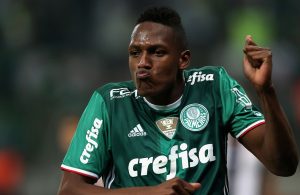 Barcelona garante contratação de internacional colombiano