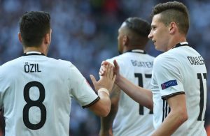 Draxler recomenda que o PSG contrate Ozil
