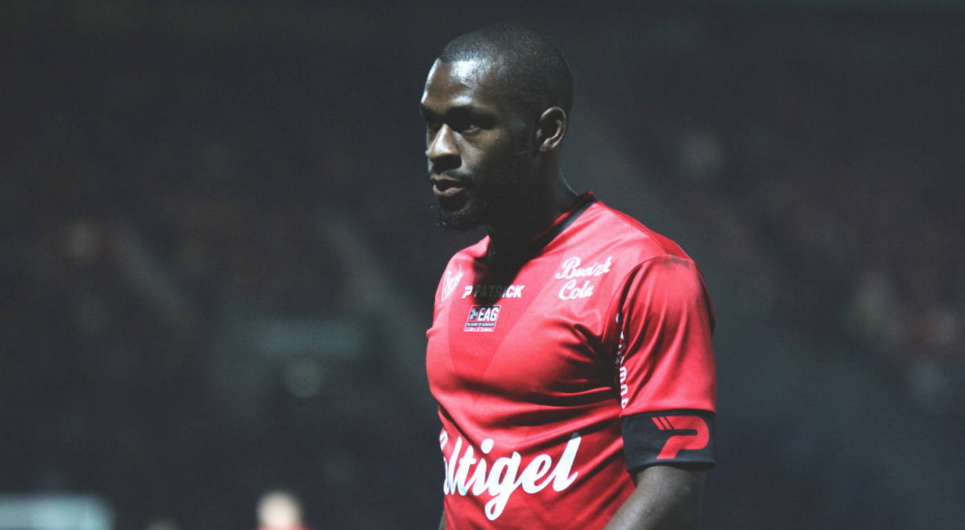 FIFA não valida transferência do Hull City e o jogador já está de regresso