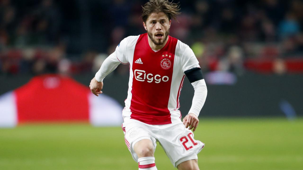 Lasse Schöne garantido até 2019!