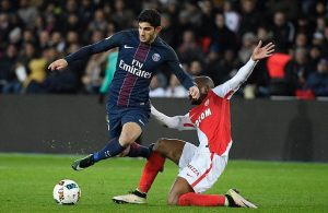 Gonçalo Guedes estreia-se como titular no PSG