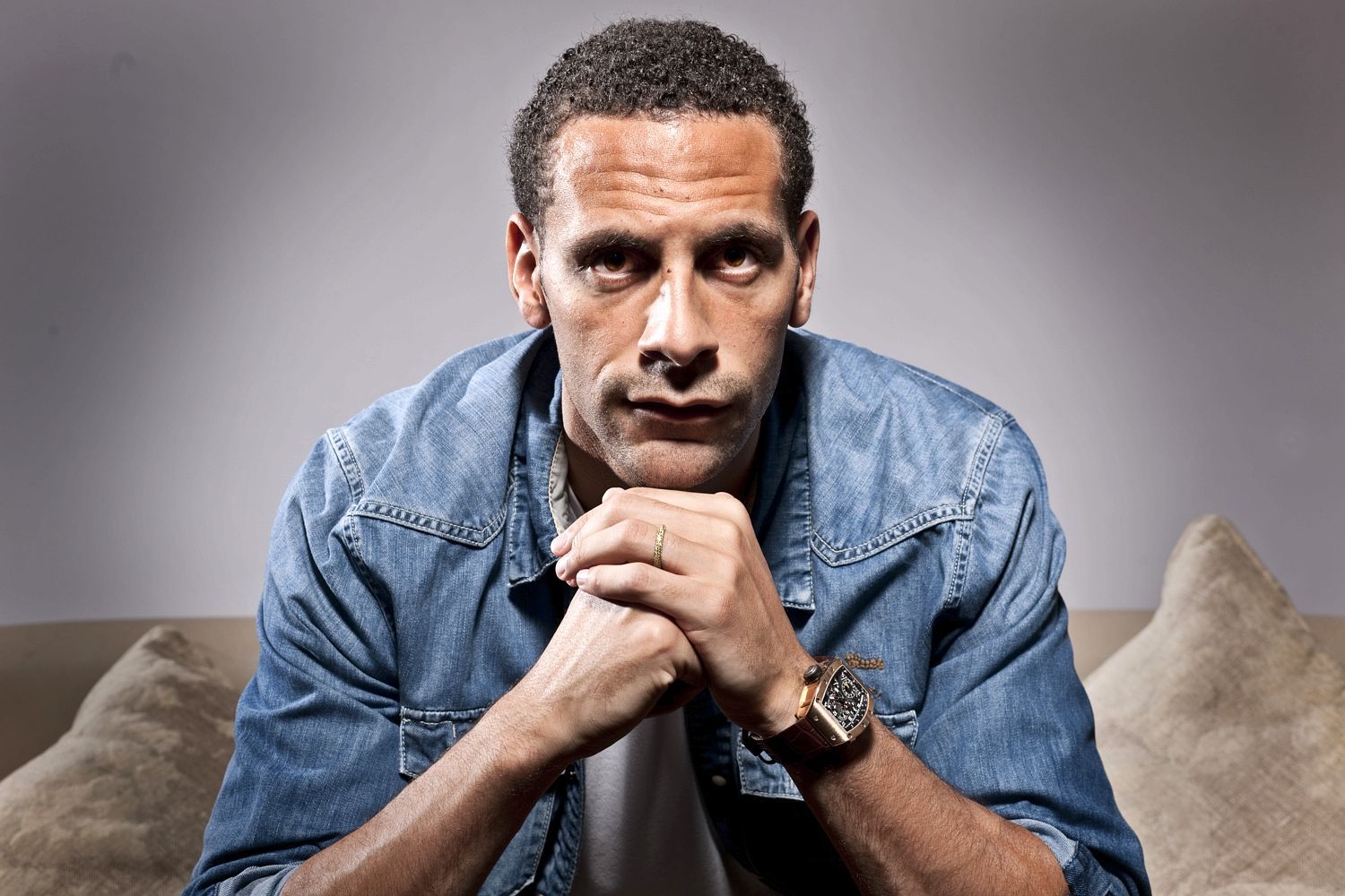 Rio Ferdinand fala sobre a morte da mulher