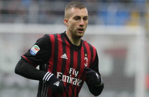 «Comparações com Messi prejudicaram-me»