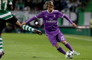 Fábio Coentrão titular frente ao Sporting Gijón