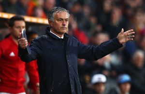 Mourinho pede ajuda… ao Chelsea!
