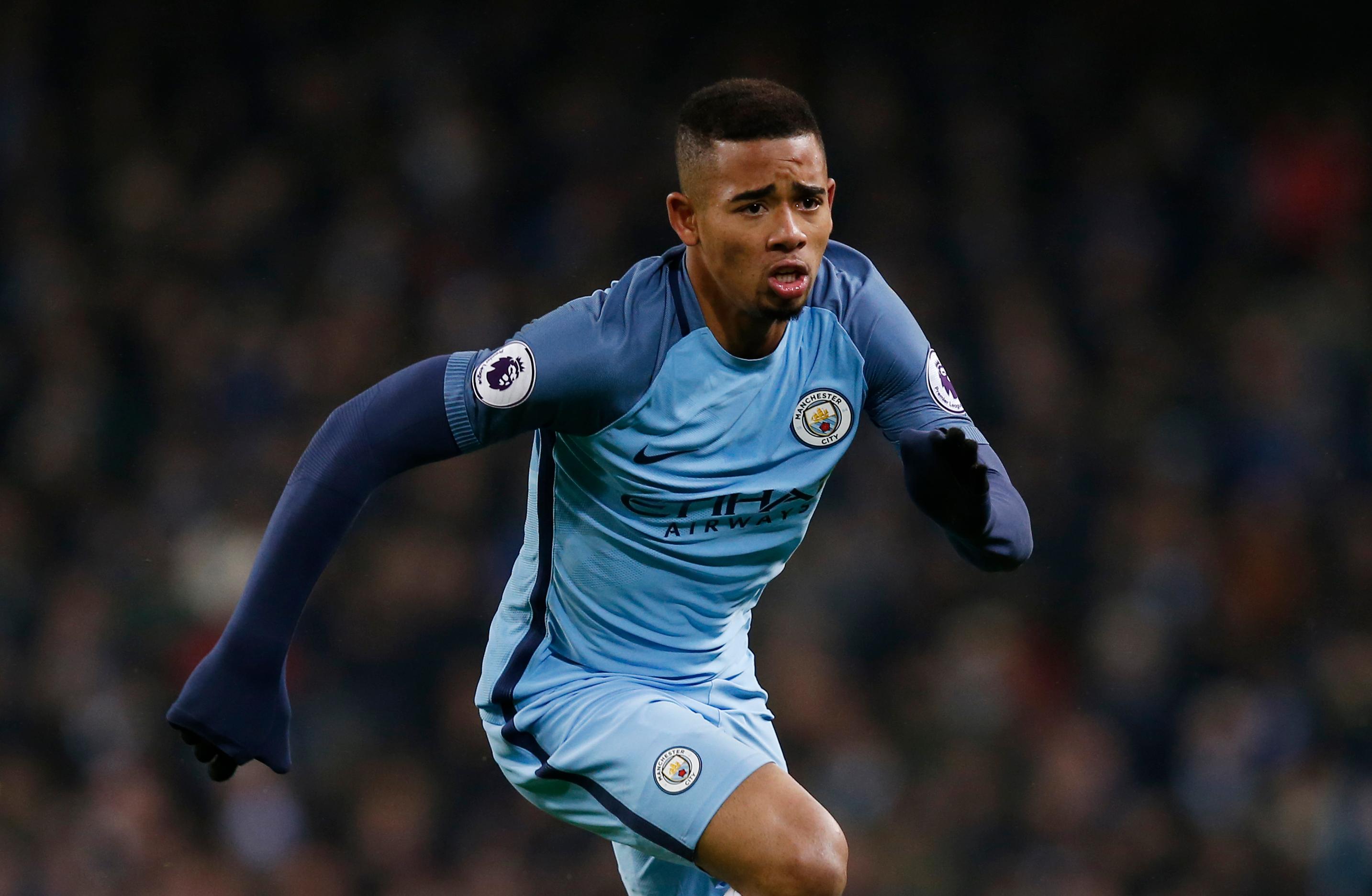 Gabriel Jesus regressa aos treinos do Manchester City