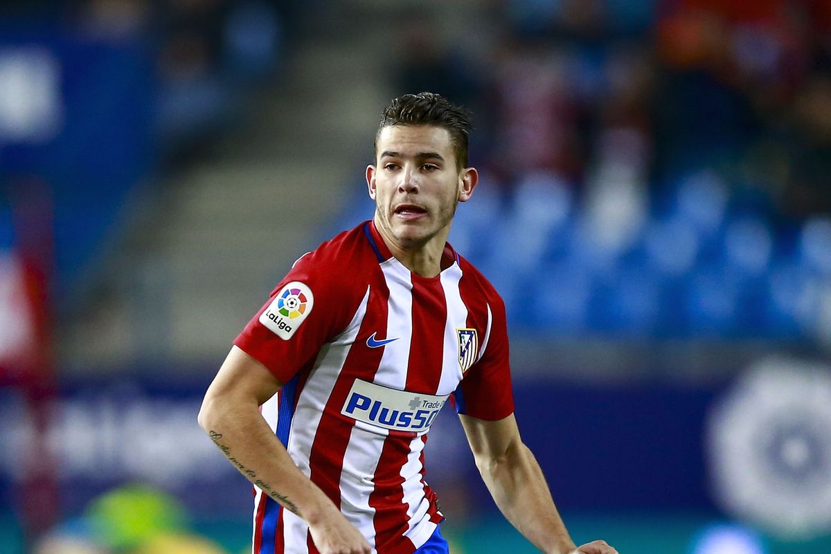 Lucas Hernández renova com o Atlético de Madrid