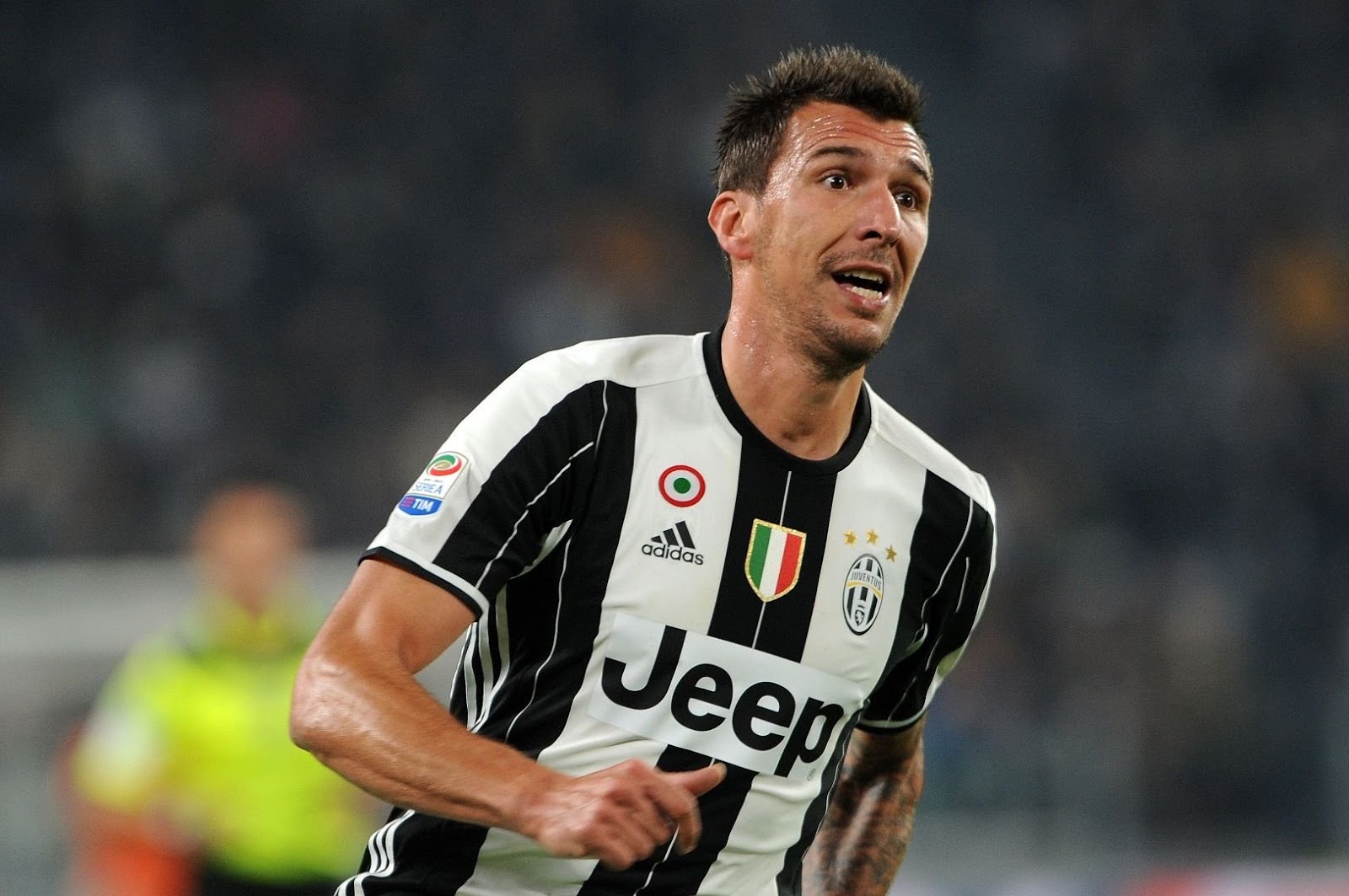 OFICIAL: Mandžukić renova com a Juventus