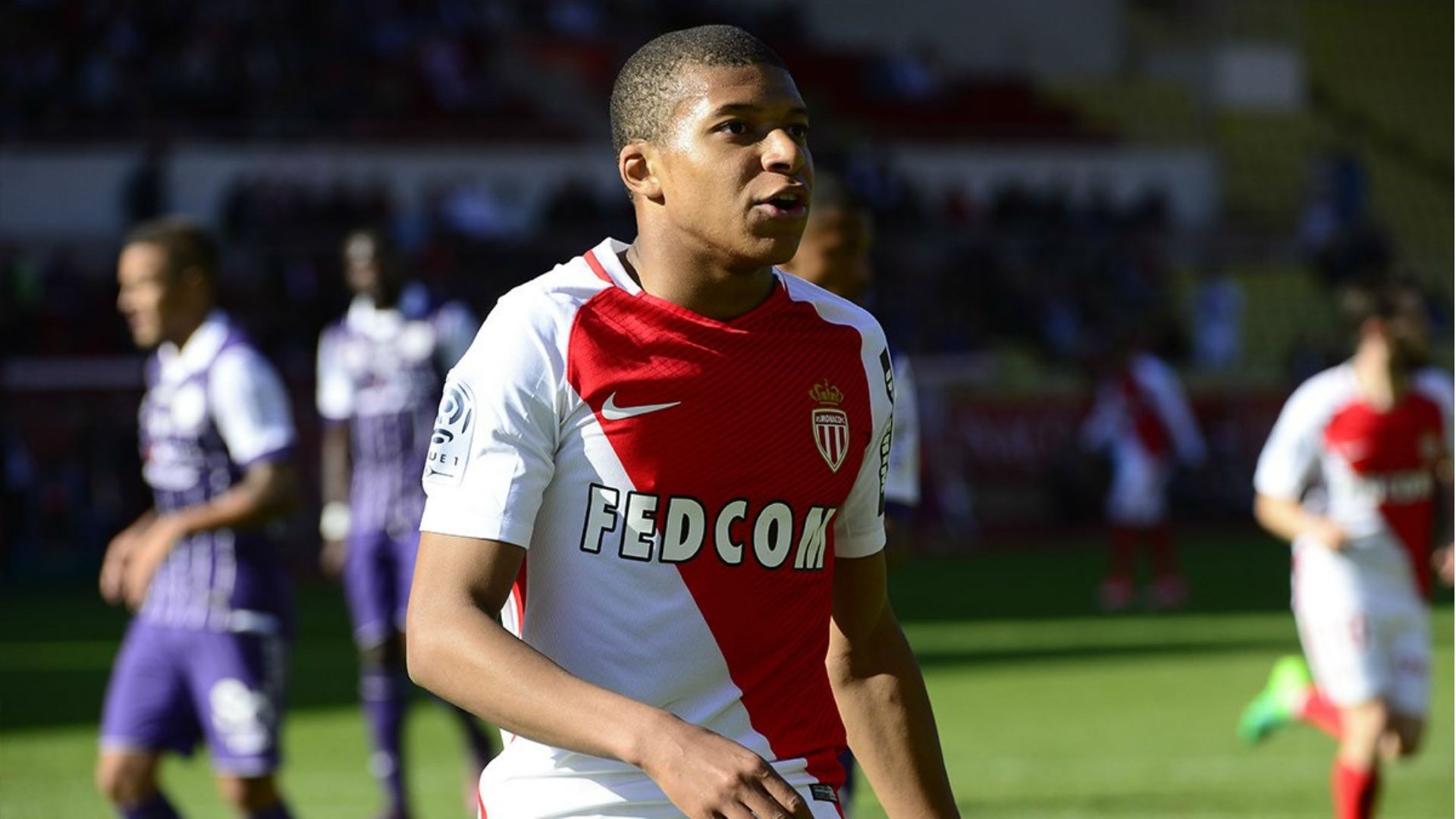Wenger revela que falhou contratação de Mbappé