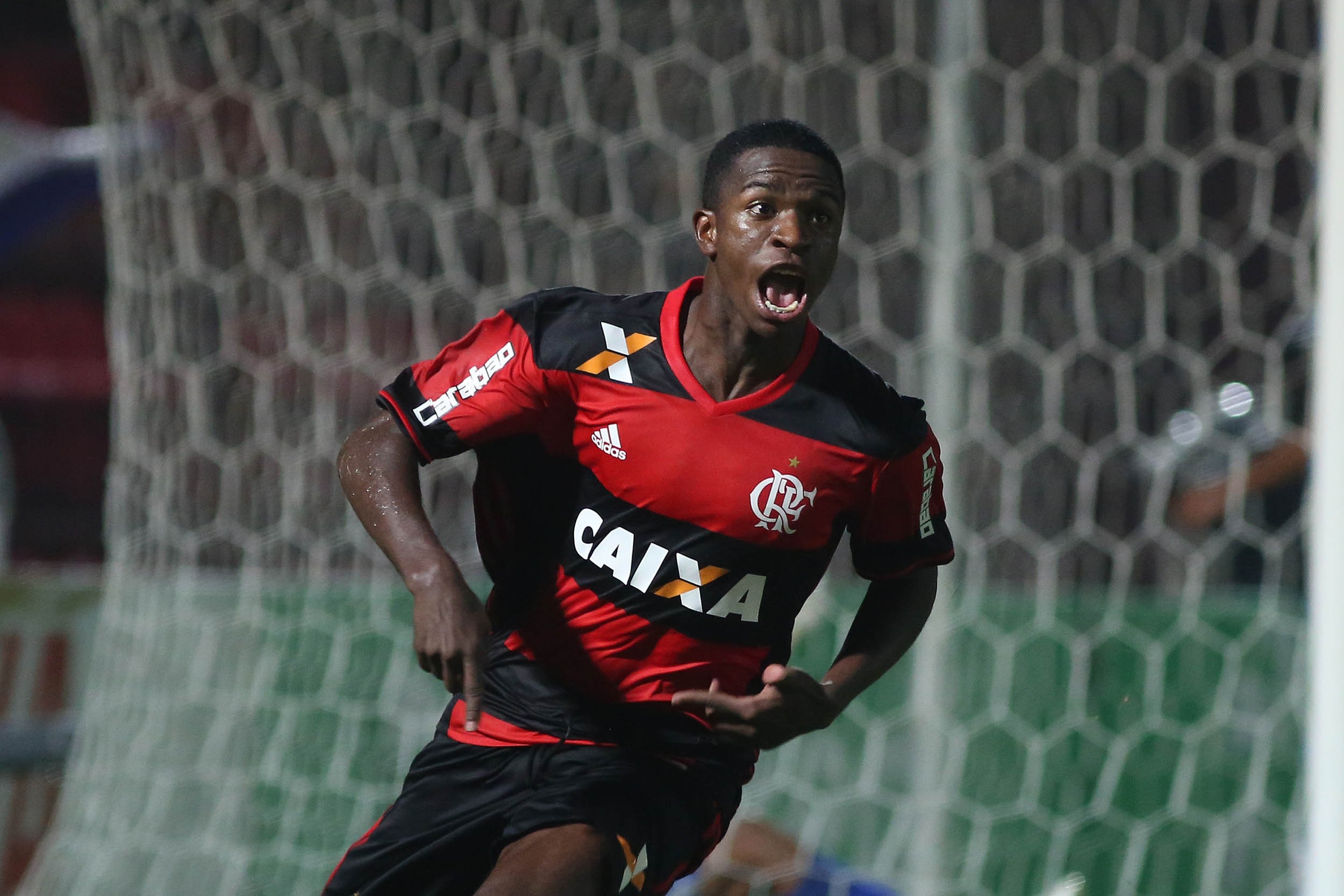 Real Madrid contrata Vinicius Junior