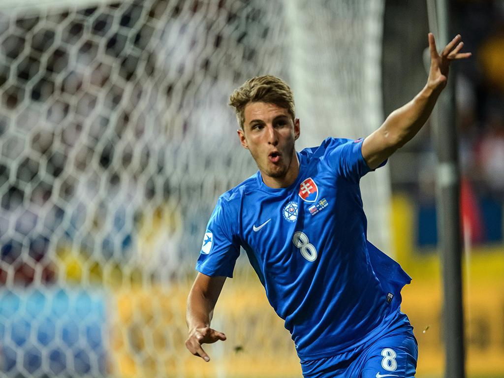 Benfica contrata Martin Chrien