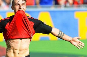 Dortmund contrata Maximilian Philipp por 20 milhões de euros