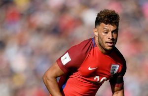 Liverpool oferece 40 milhões por Oxlade-Chamberlain