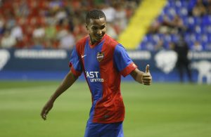 Sporting quer contratar Deyverson