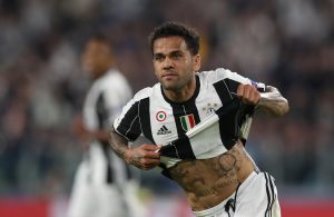 Daniel Alves rescinde com a Juventus