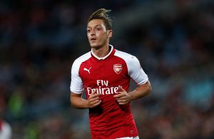 Ozil deixa rasgados elogios a jogador do Benfica