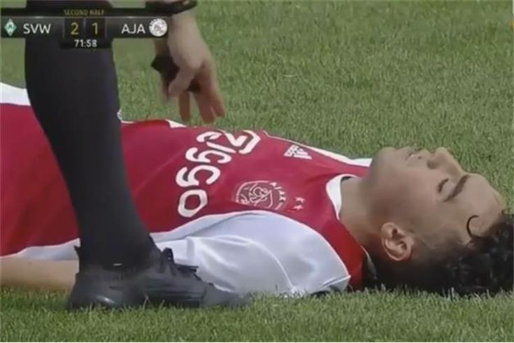 Jogador do Ajax sofre paragem cardíaca em particular